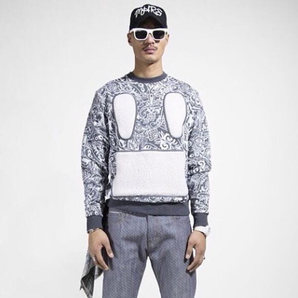 NWT Mostly Heard Rarely Seen 2015 Paisley Crew Sweatshirt Medium - Picture 3 of 10